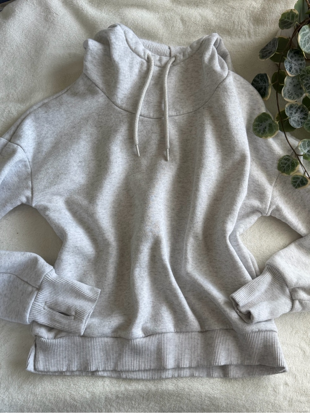 90 Degree By Reflex Light Heather Gray Funnel Neck Sweatshirt w/ Thumbholes